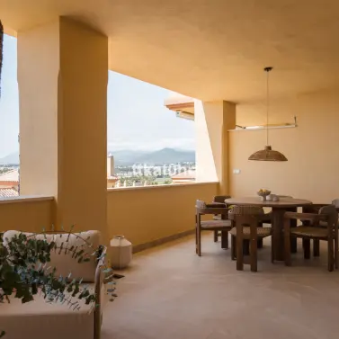 Venta de apartamento en planta media en Nueva Andalucía
