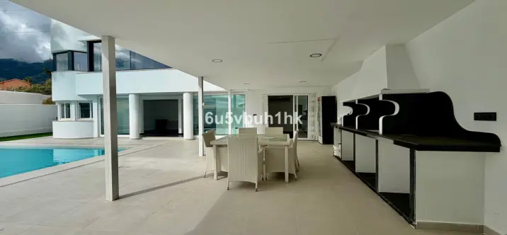 Venta de villa independiente en Benalmadena Costa 4