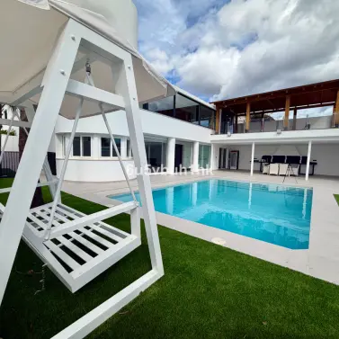 Venta de villa independiente en Benalmadena Costa