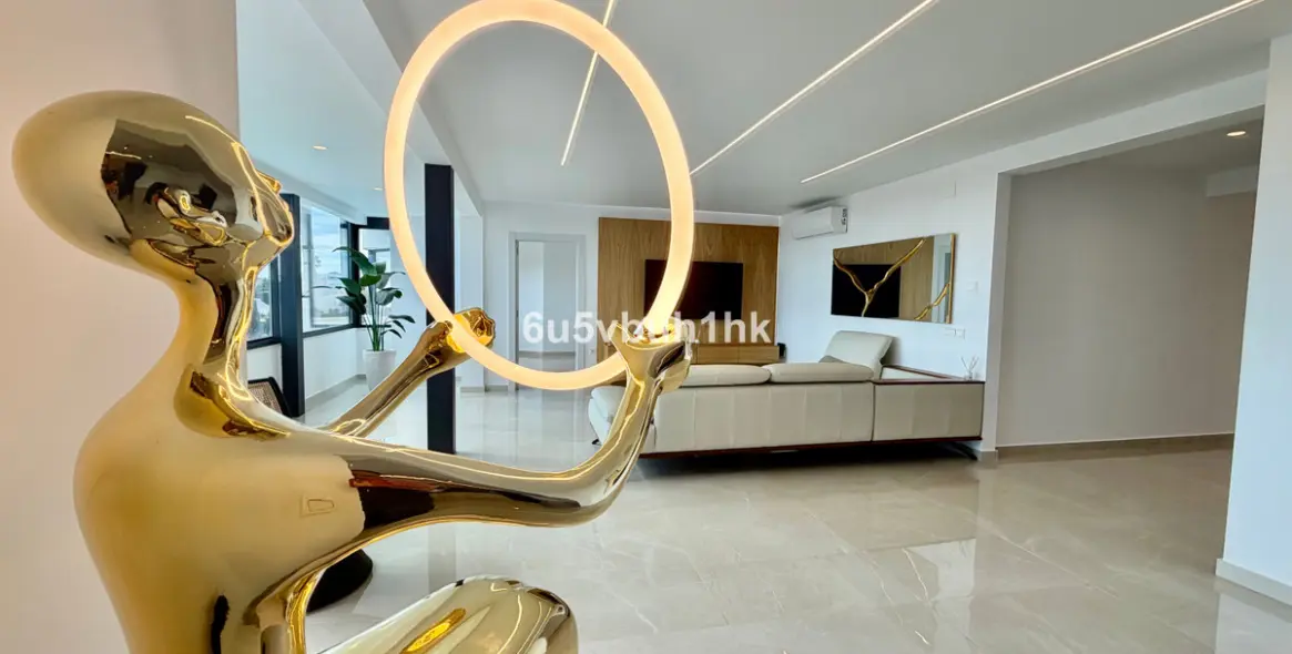 Venta de villa independiente en Benalmadena Costa 38