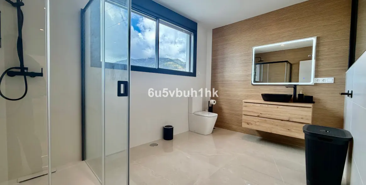Venta de villa independiente en Benalmadena Costa 59