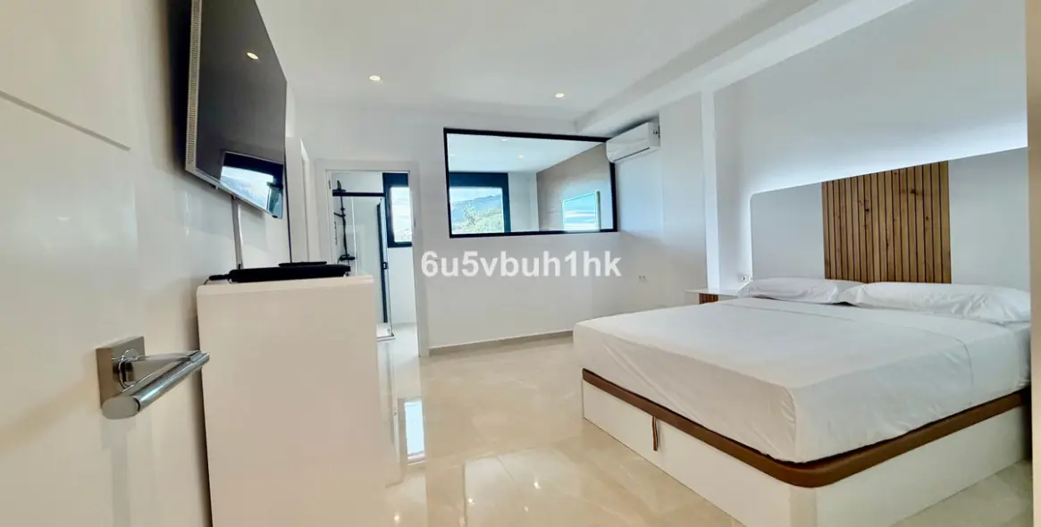 Venta de villa independiente en Benalmadena Costa 63