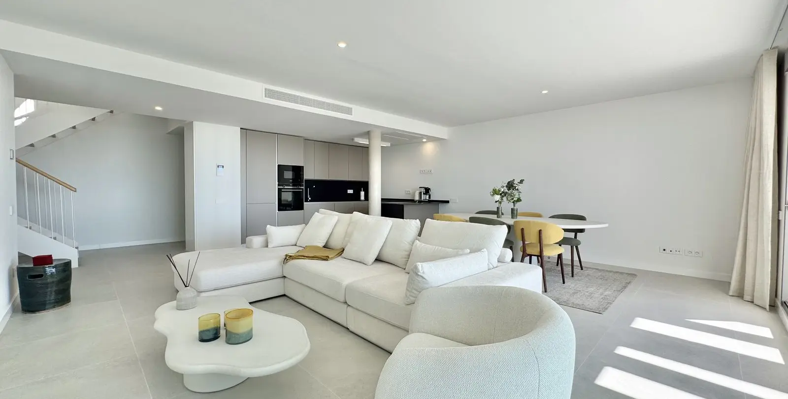 Sale of penthouse in Selwo 4
