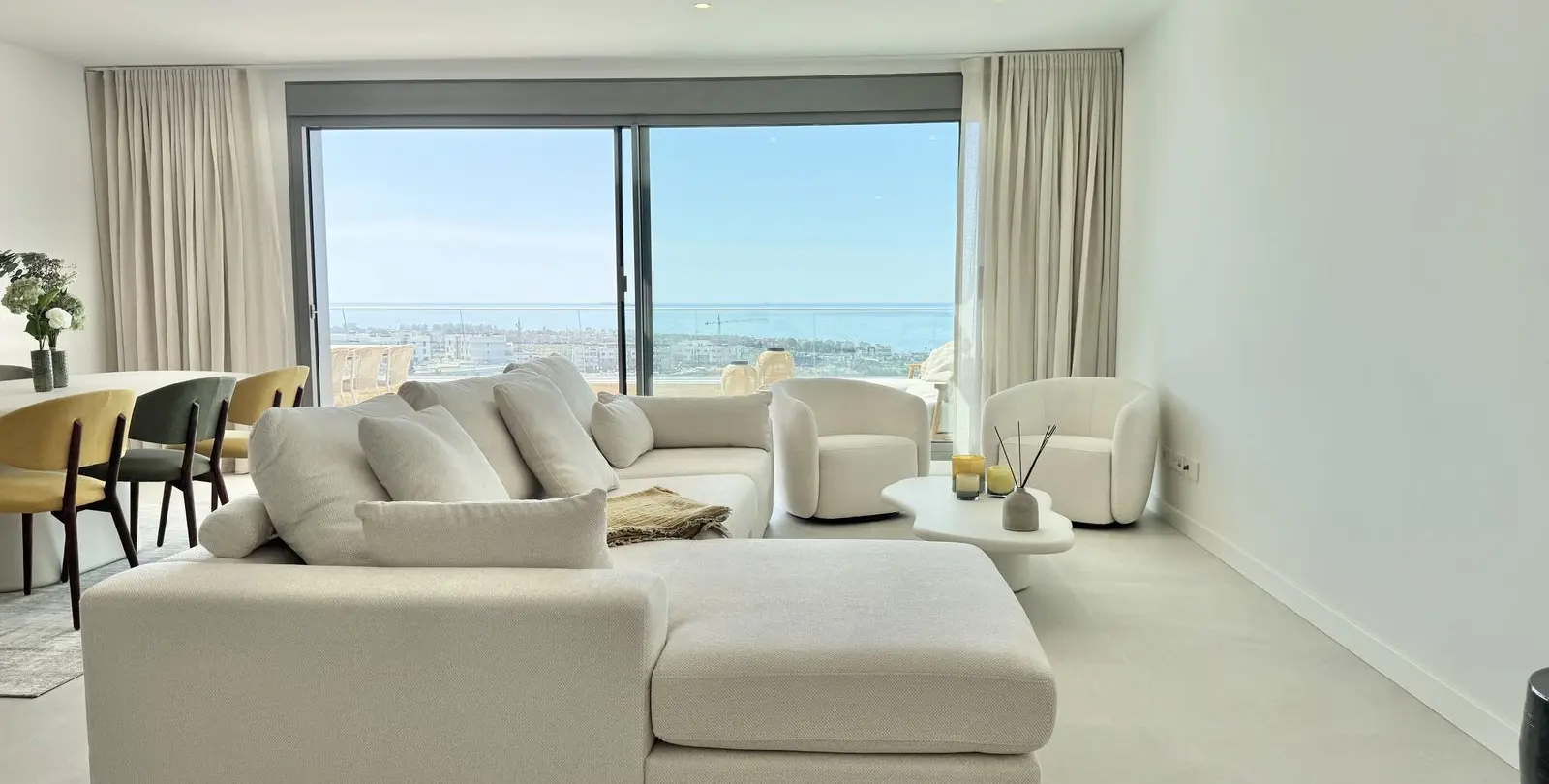 Sale of penthouse in Selwo 8