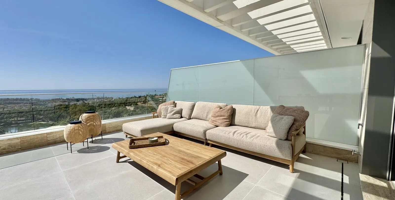 Sale of penthouse in Selwo 12