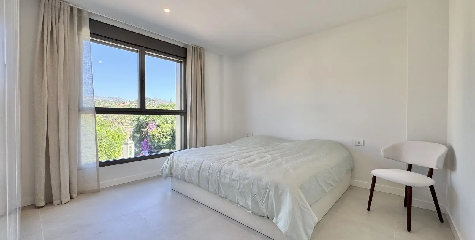 Sale of penthouse in Selwo 17