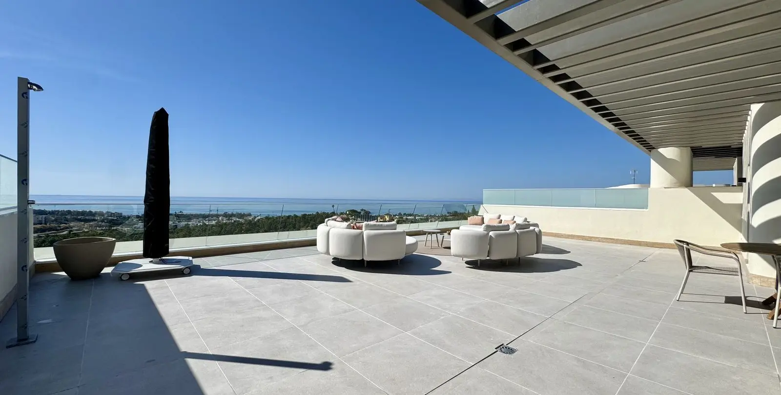 Sale of penthouse in Selwo 22