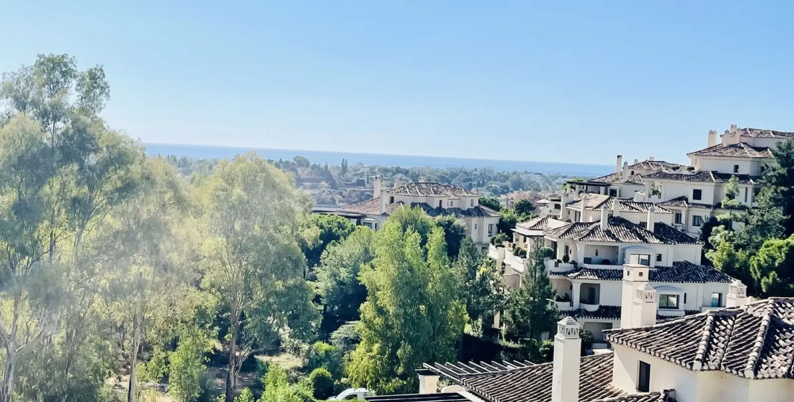 Sale of penthouse in Benahavís 19