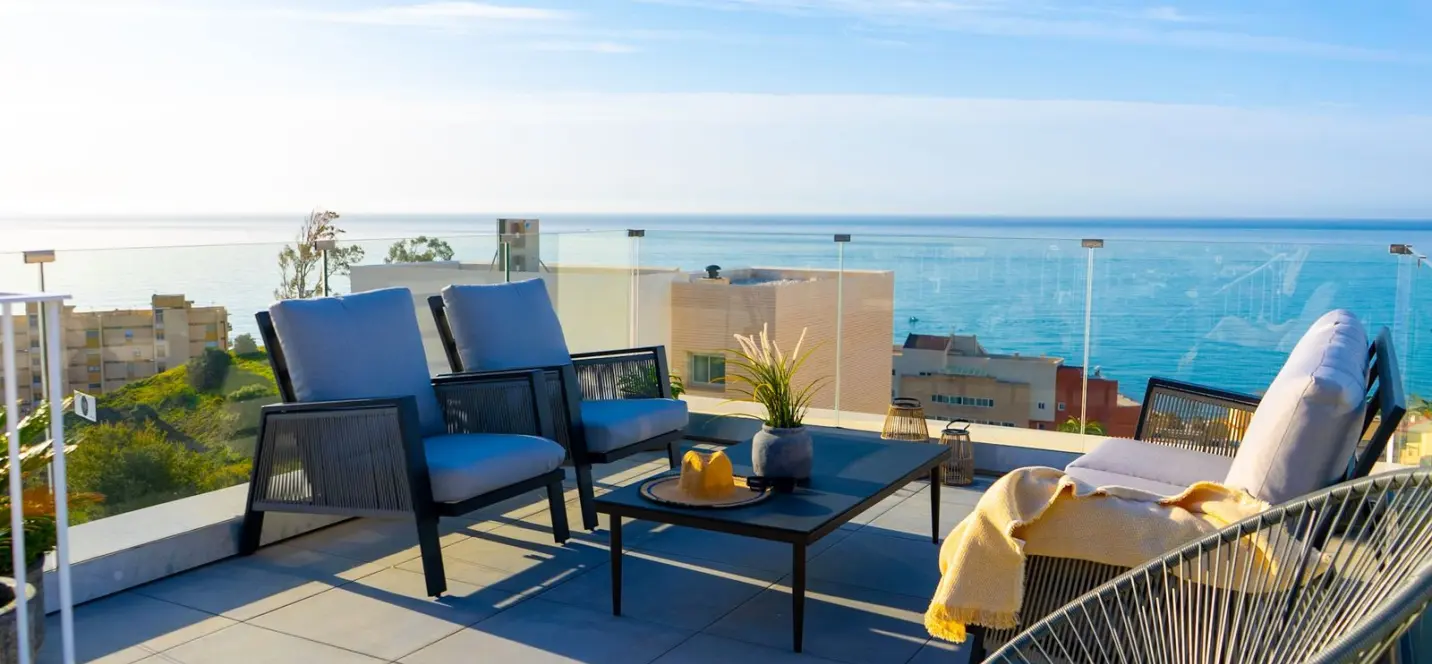Sale of detached villa in Higueron 3