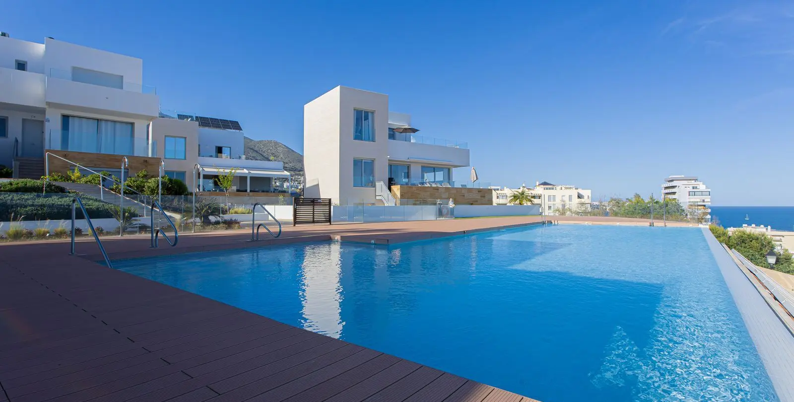 Sale of detached villa in Higueron 22