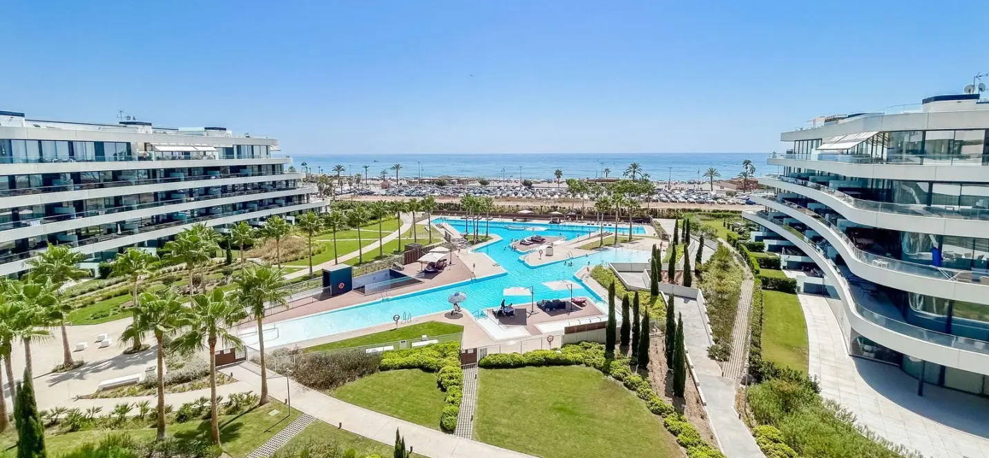 Sale of penthouse duplex in Torremolinos 0