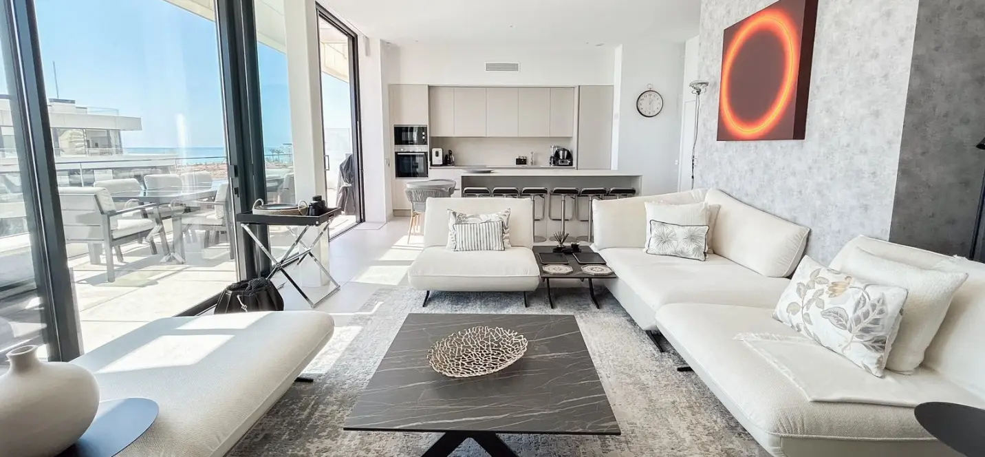Sale of penthouse duplex in Torremolinos 3