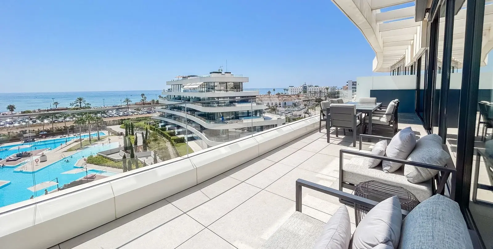 Sale of penthouse duplex in Torremolinos 9
