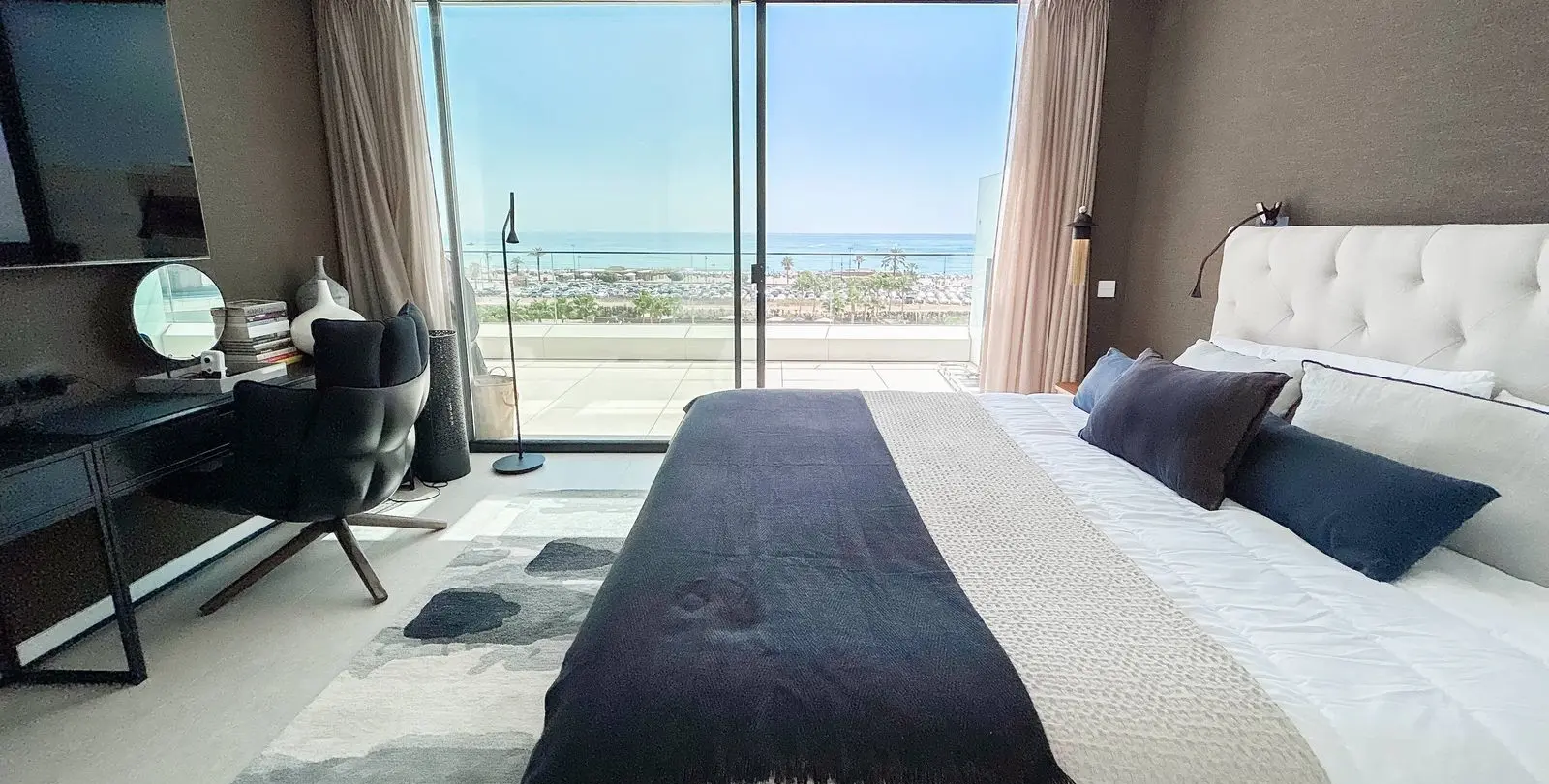 Sale of penthouse duplex in Torremolinos 24