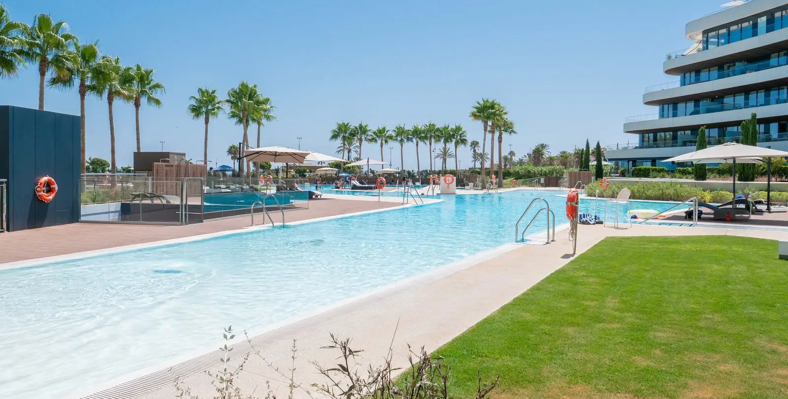 Sale of penthouse duplex in Torremolinos 31