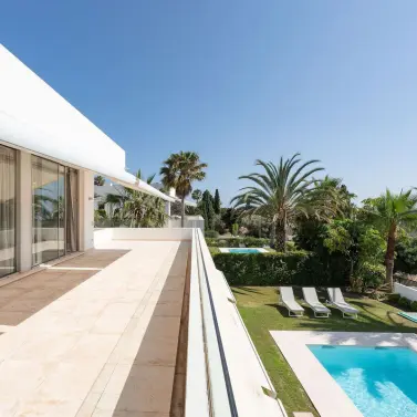 Venta de villa independiente en Río Real