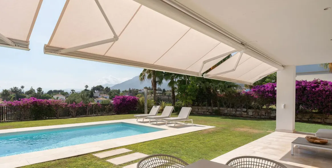 Venta de villa independiente en Río Real 16
