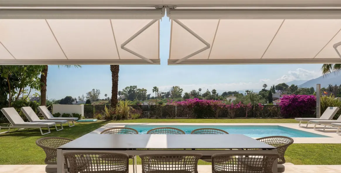 Venta de villa independiente en Río Real 17