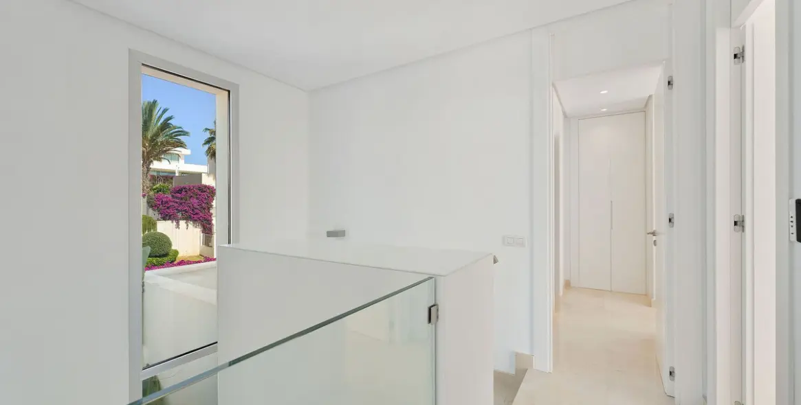 Venta de villa independiente en Río Real 27