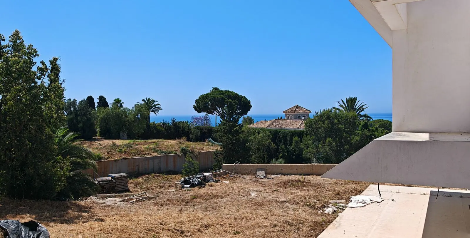Sale of detached villa in Hacienda Las Chapas 8