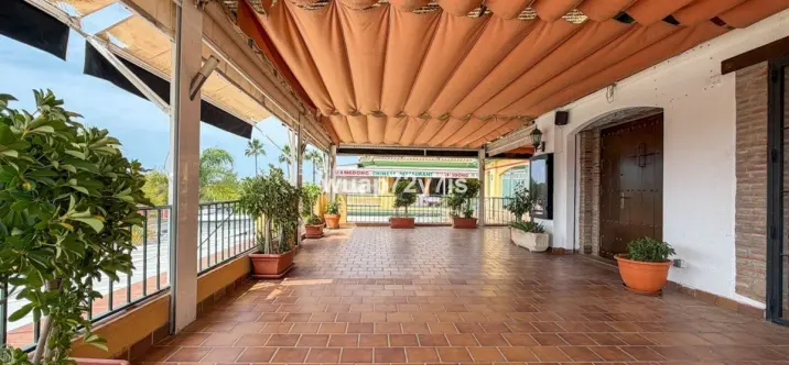 Long-term rent of restaurant in Estepona 2