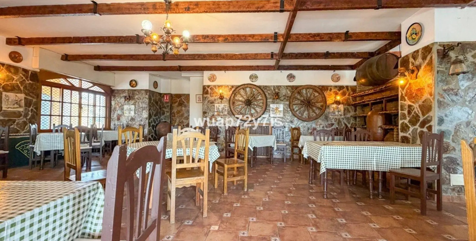 Long-term rent of restaurant in Estepona 7