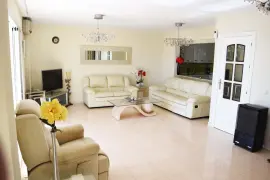 Image 4 thumb