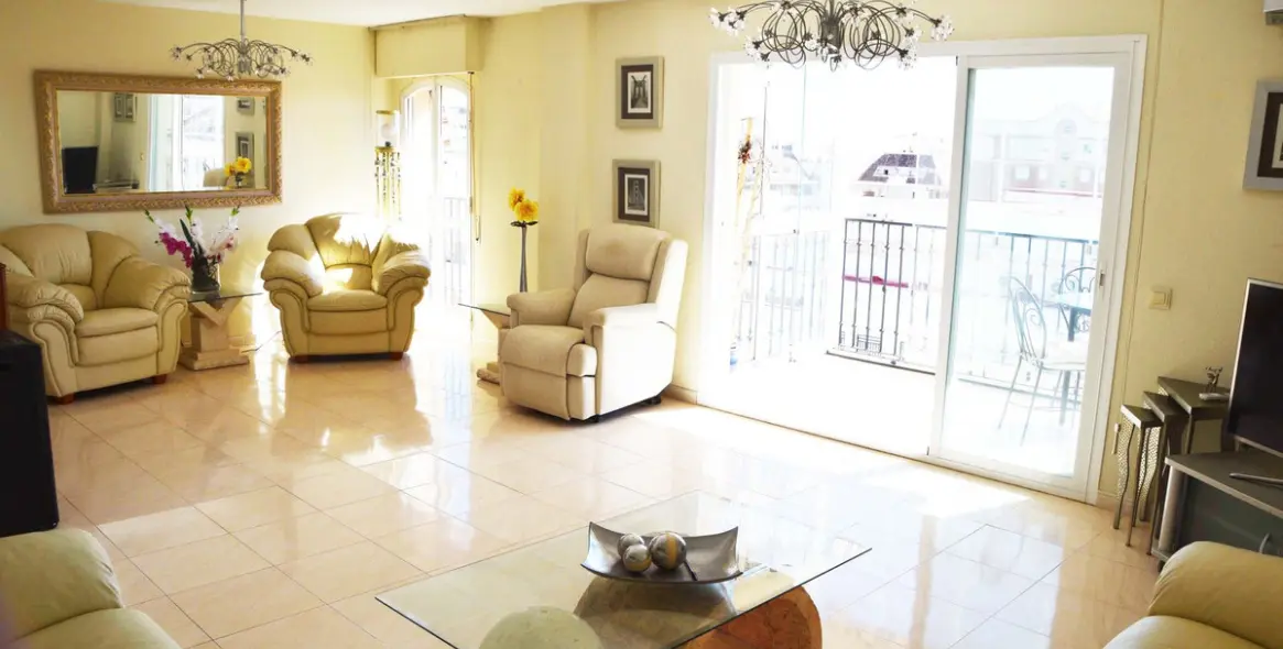 Sale of penthouse in Fuengirola 6