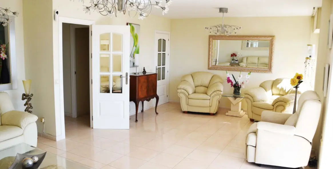 Sale of penthouse in Fuengirola 10