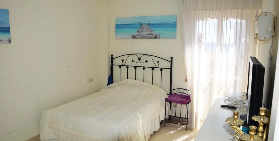 Sale of penthouse in Fuengirola 14