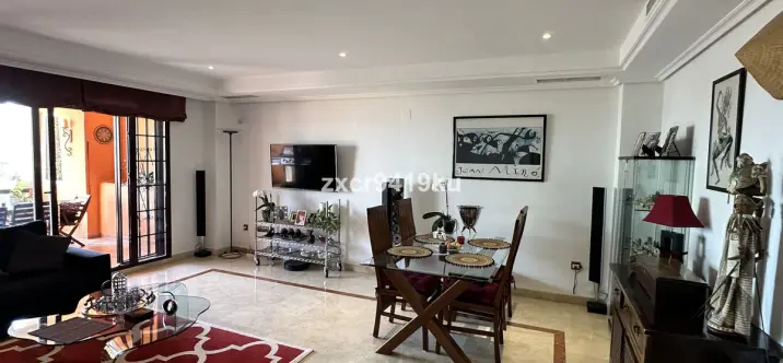 Venta de apartamento en planta baja en La Mairena 0