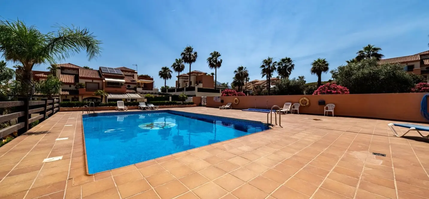 Venta de villa independiente en Coín 3