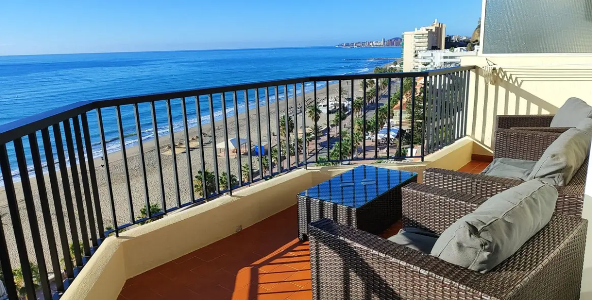 Sale of middle floor apartment in Fuengirola 7
