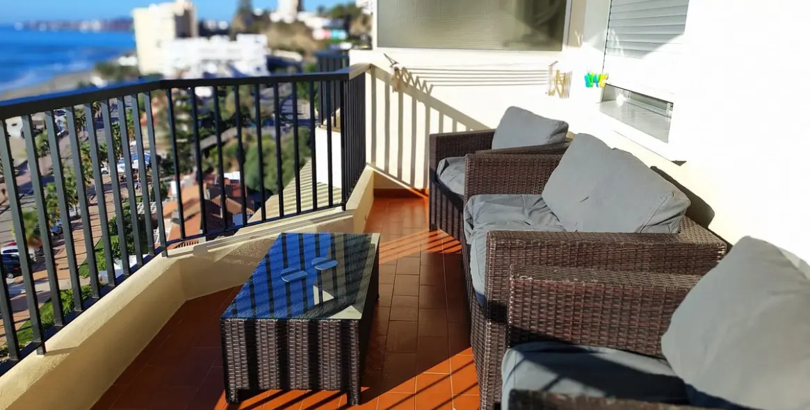 Sale of middle floor apartment in Fuengirola 22