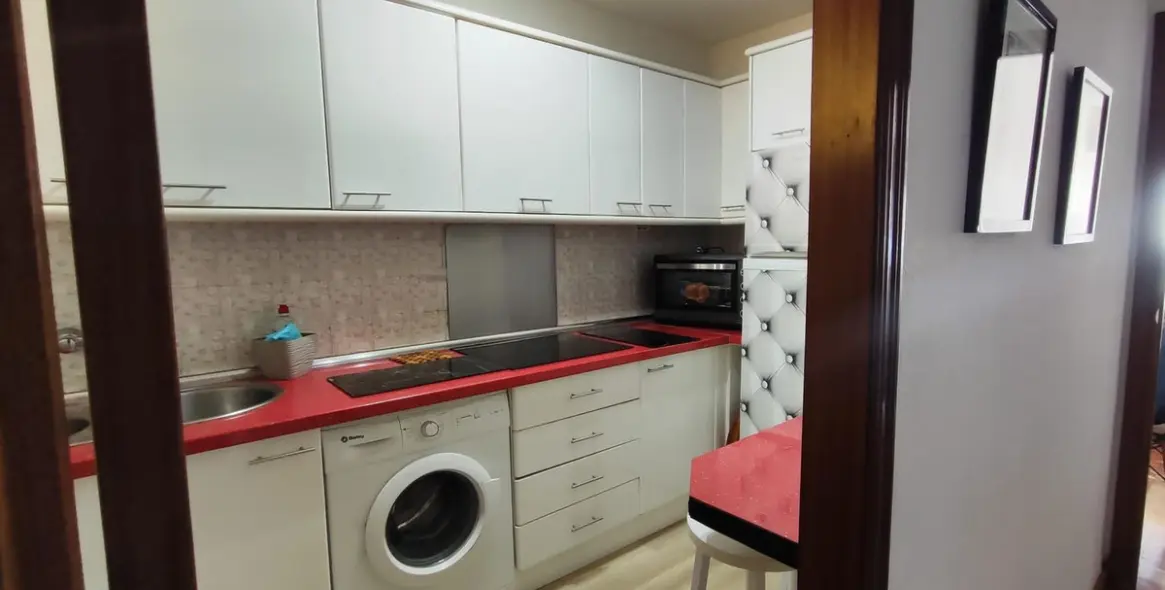 Sale of middle floor apartment in Fuengirola 28