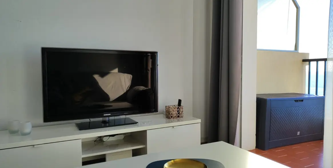 Sale of middle floor apartment in Fuengirola 36