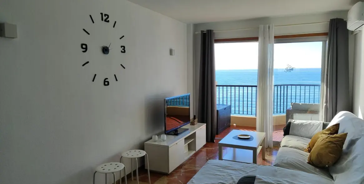 Sale of middle floor apartment in Fuengirola 48