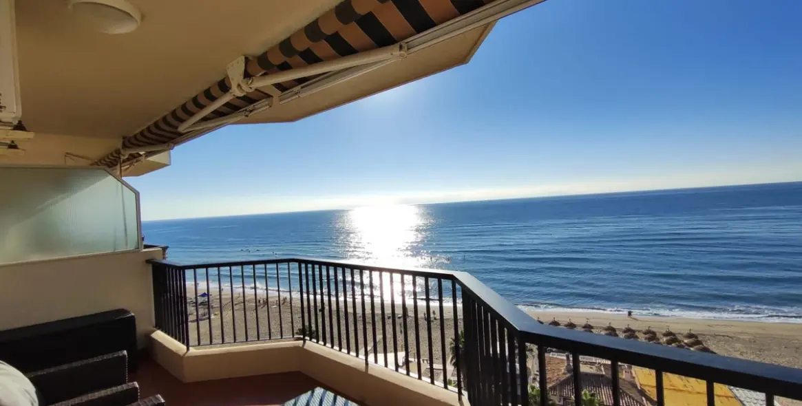 Sale of middle floor apartment in Fuengirola 50