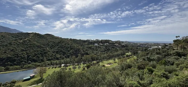 Sale of penthouse in La Quinta 0