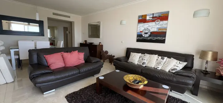 Sale of penthouse in La Quinta 4