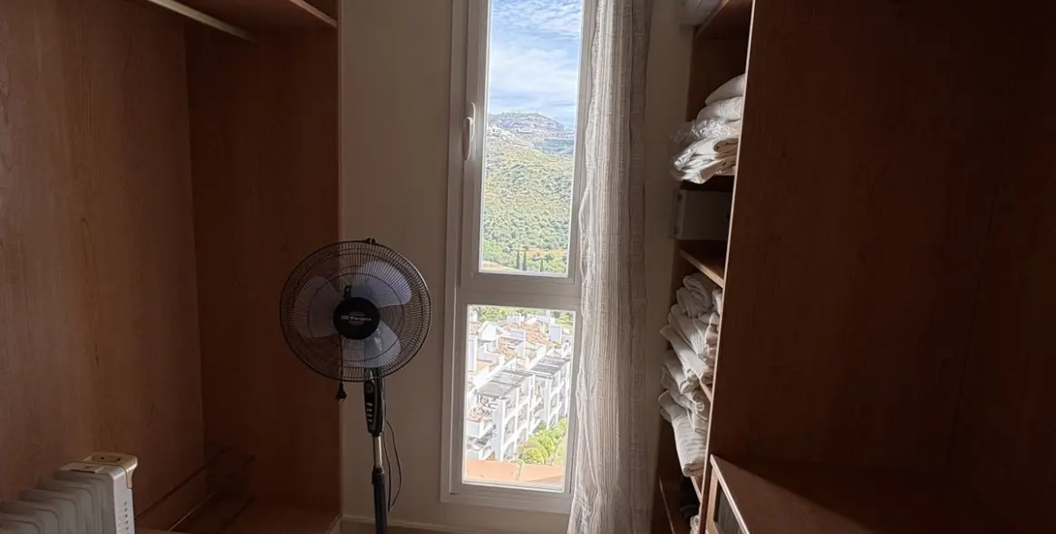 Sale of penthouse in La Quinta 11
