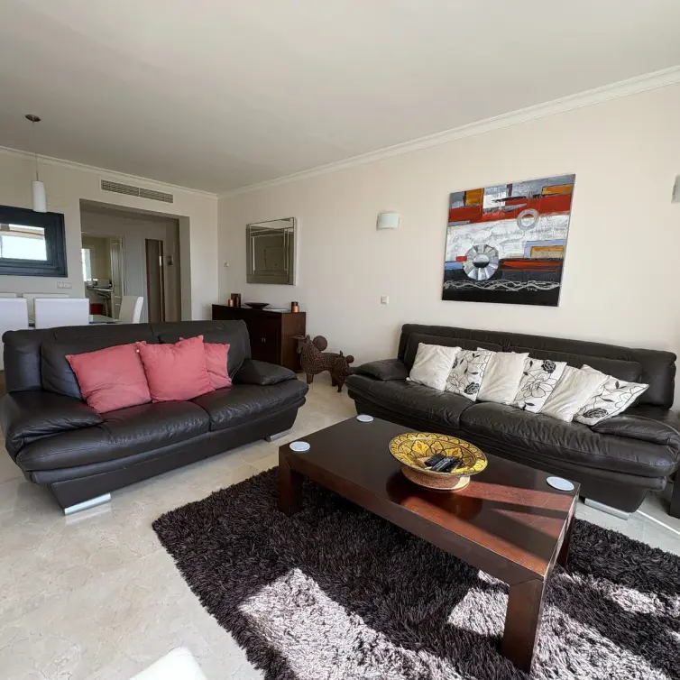 Sale of penthouse in La Quinta