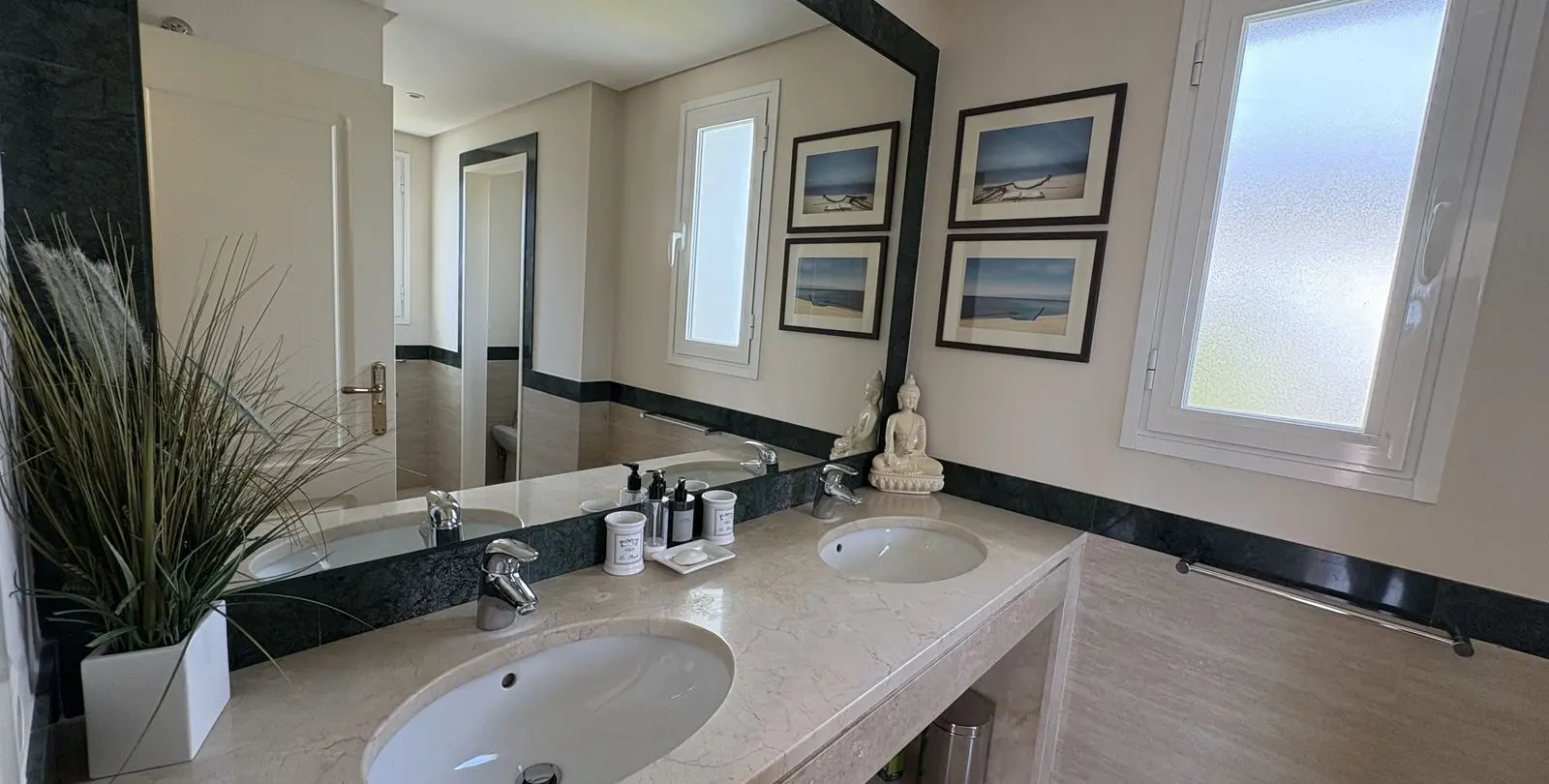 Sale of penthouse in La Quinta 13