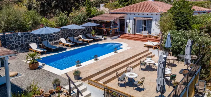 Sale of detached villa in Alhaurín el Grande 0