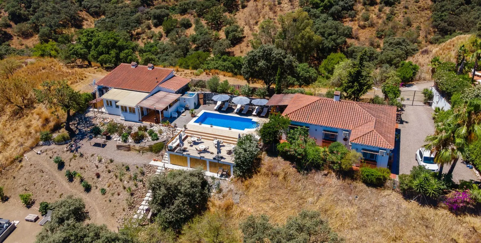 Sale of detached villa in Alhaurín el Grande 28