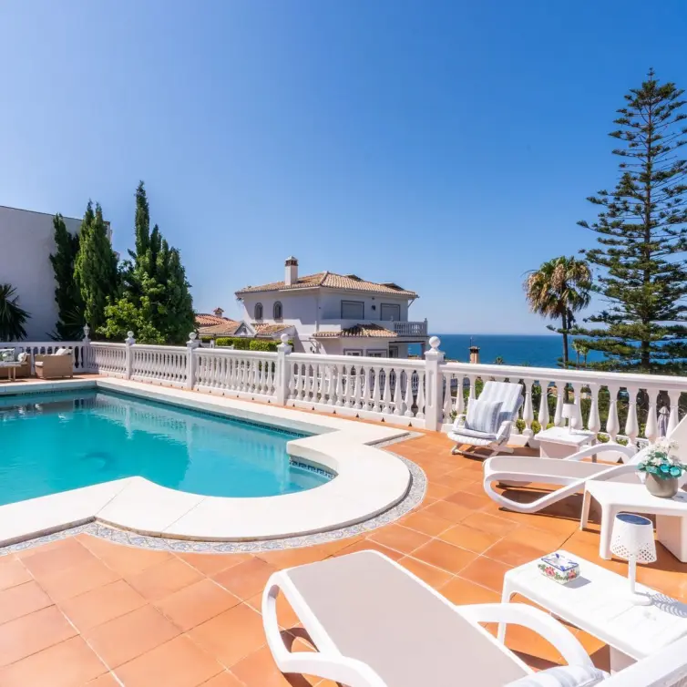 Venta de villa independiente en El Chaparral