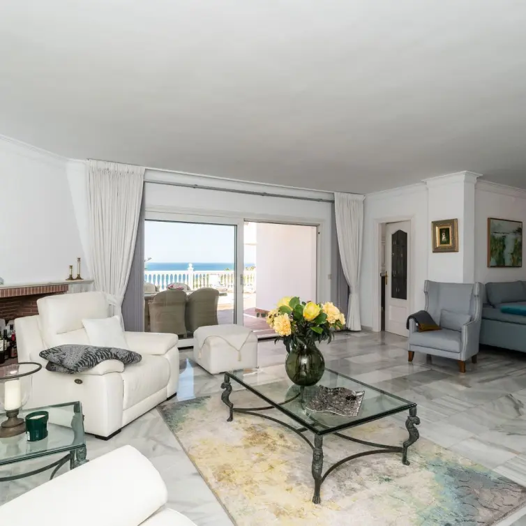 Venta de villa independiente en El Chaparral