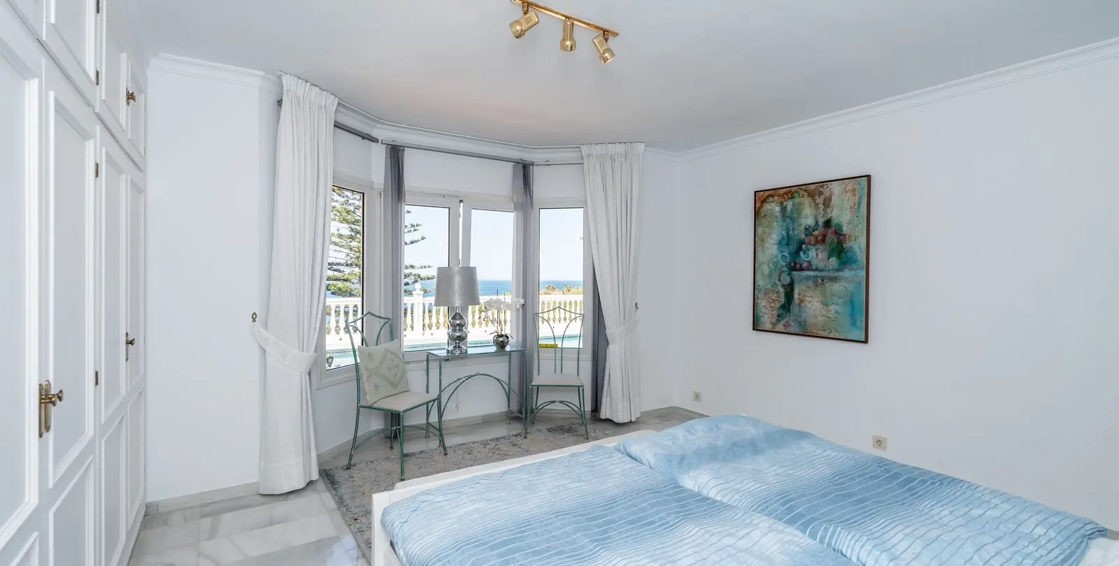 Venta de villa independiente en El Chaparral 12