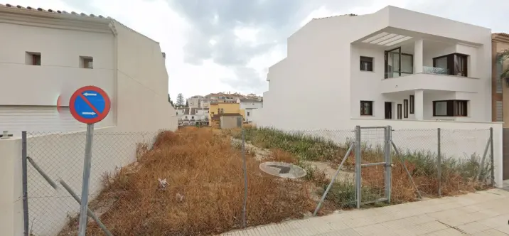 Sale of residential plot in Los Boliches 2