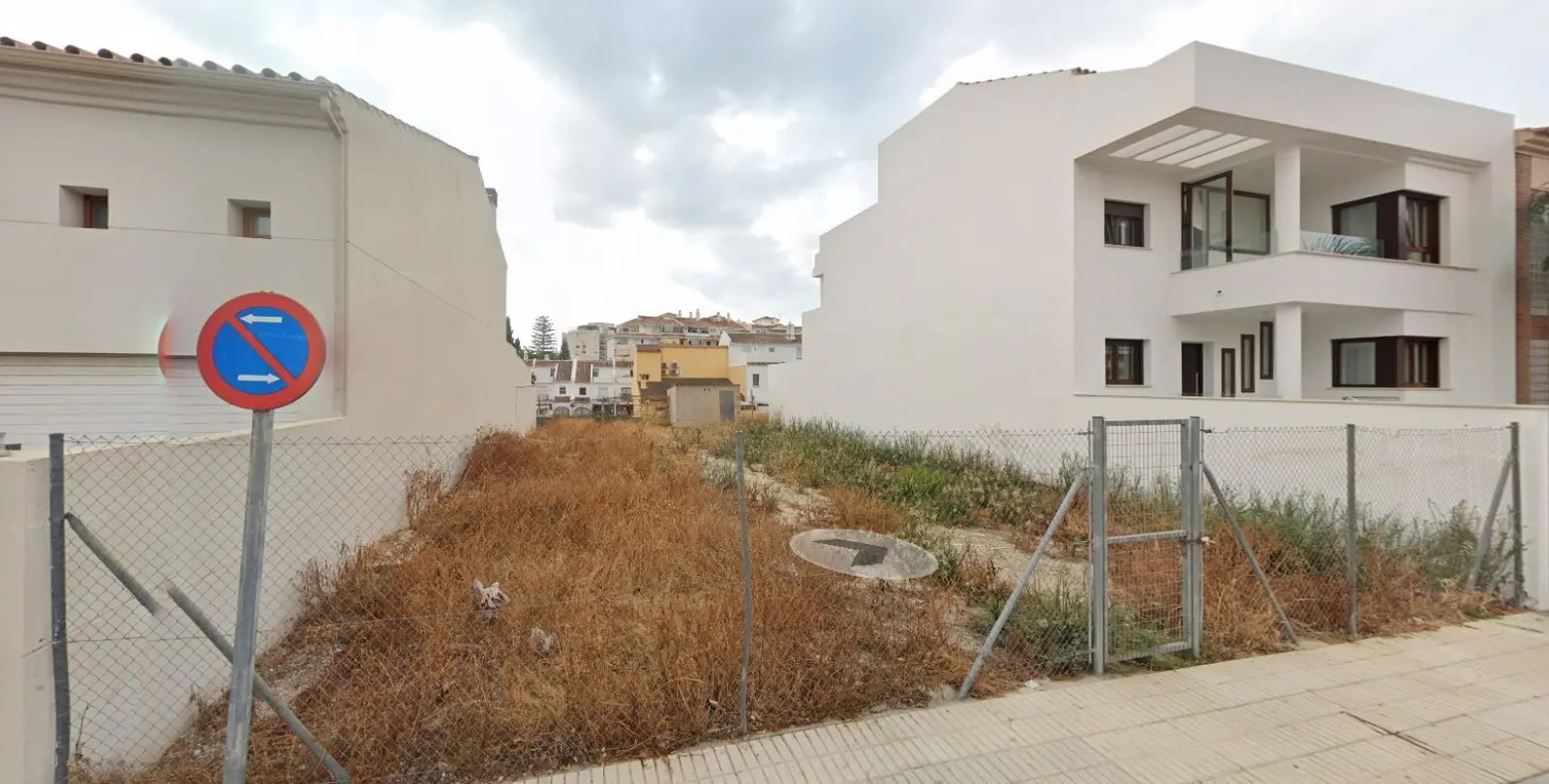 Sale of residential plot in Los Boliches 3
